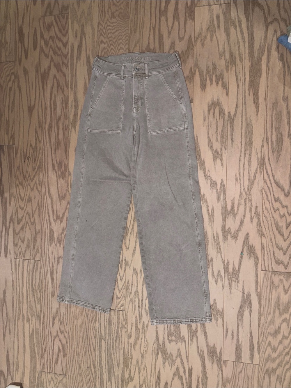 American Eagle Light Gray/cream Stretch high waisted Jeans